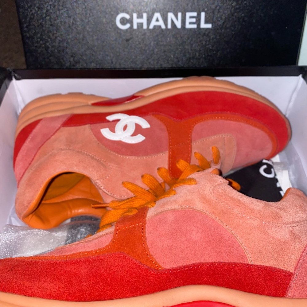 Chanel sneakers - Picture 2 of 3